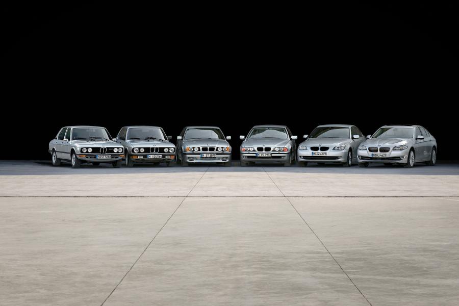  BMW 5-Series 2010 года  (фото 40 из 117)